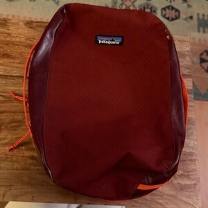 Patagonia Black Hole Cube 14L